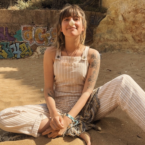 Meet your Posher, Amy - Picture 6 of 8